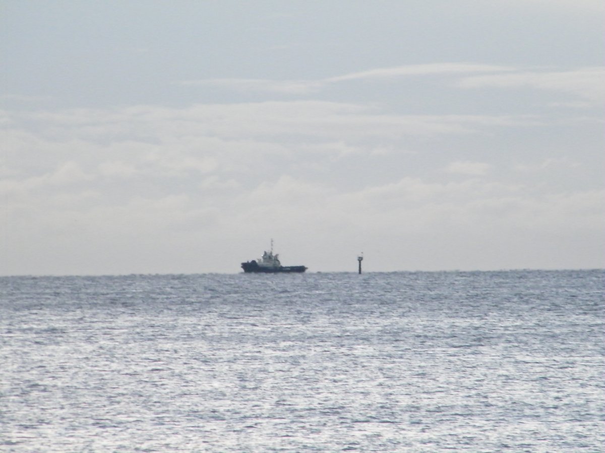 jonnyald's tweet image. down at Felixstowe beach #ships #arriving #departing #fishing #float #turtleart #project #cork #float #ebay #shop #fourteen #pounds #beach #huts #colours #lifesgreat #suffolk #coast
