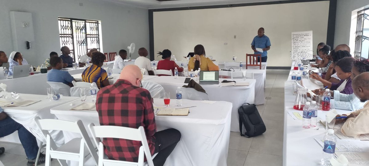 Enock🇿🇼🤝🇬🇧 tweet media