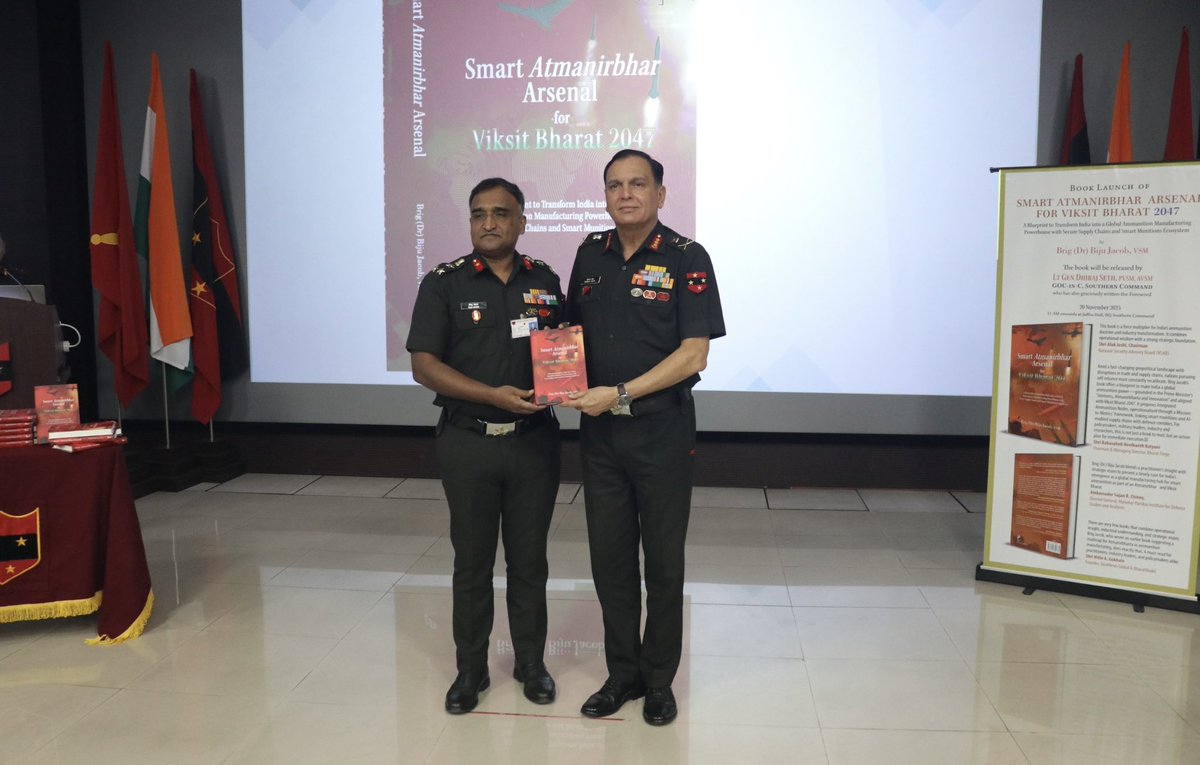 IaSouthern's tweet image. Lt Gen Dhiraj Seth, PVSM, AVSM, 
General Officer Commanding-in-Chief #SouthernCommand, released the book Smart Atmanirbhar Arsenal for Viksit Bharat 2047 authored by Brig (Dr) Biju Jacob, VSM, today. The launch brings valuable insights on India’s defence manufacturing journey and…