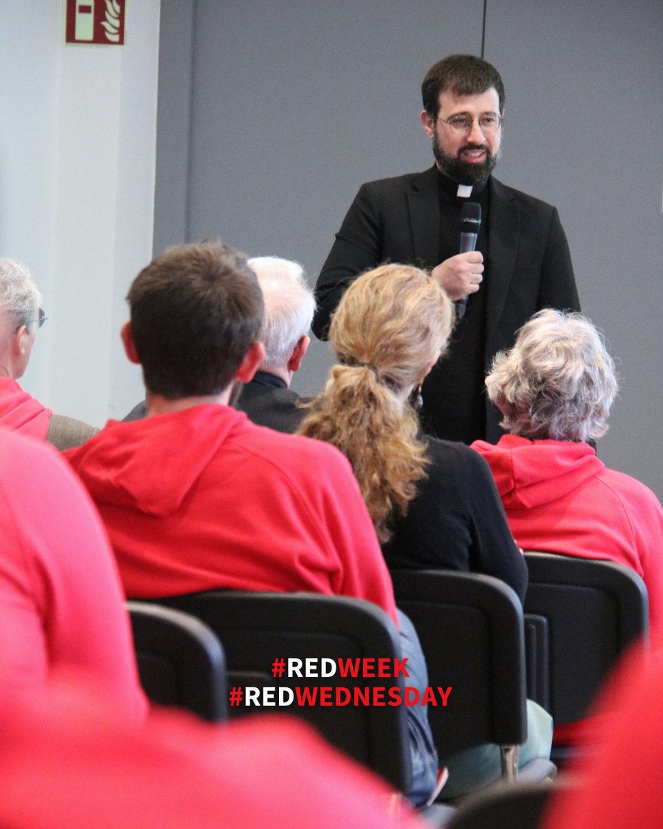 acn_int's tweet photo. ❤️⛪Yesterday we gathered at ACN International for #RedWednesday to confront the reality of #ChristianPersecution.
We heard from Fr. Davide Meli, Chancellor of the Latin Patriarchate of Jerusalem, had Adoration, and celebrated Holy Mass.
✝️ Don't let them be forgotten! #RedWeek https://t.co/Q4guTHms83
