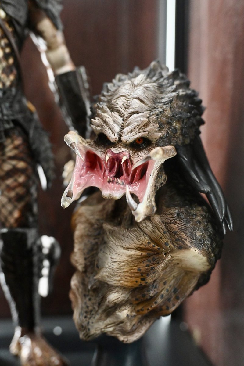 他の人の依頼で最近完成させたプレデターの胸像 原型：熊猫Z-PANDA 涂