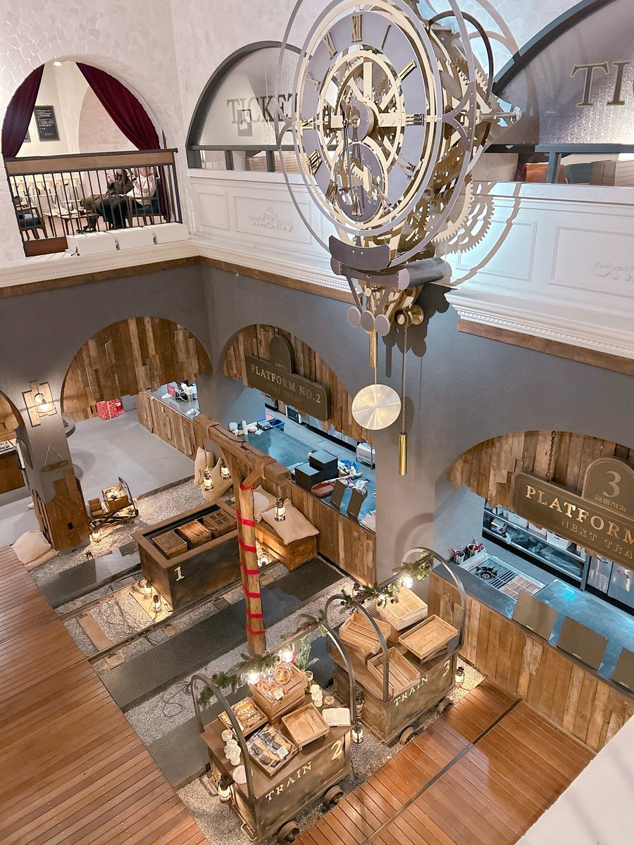 012whgdkgo's tweet image. 대문자P인 사람의 여행 ㅋㅋㅋㅋㅋ
기차 기다리면서 동생들이랑 커피 마시구 
빵도 먹고 섭이 이야기하구 

#금종제과 커피두 케이크두 넘 맛있자나 ~ 
#익산역 에서 노는 중