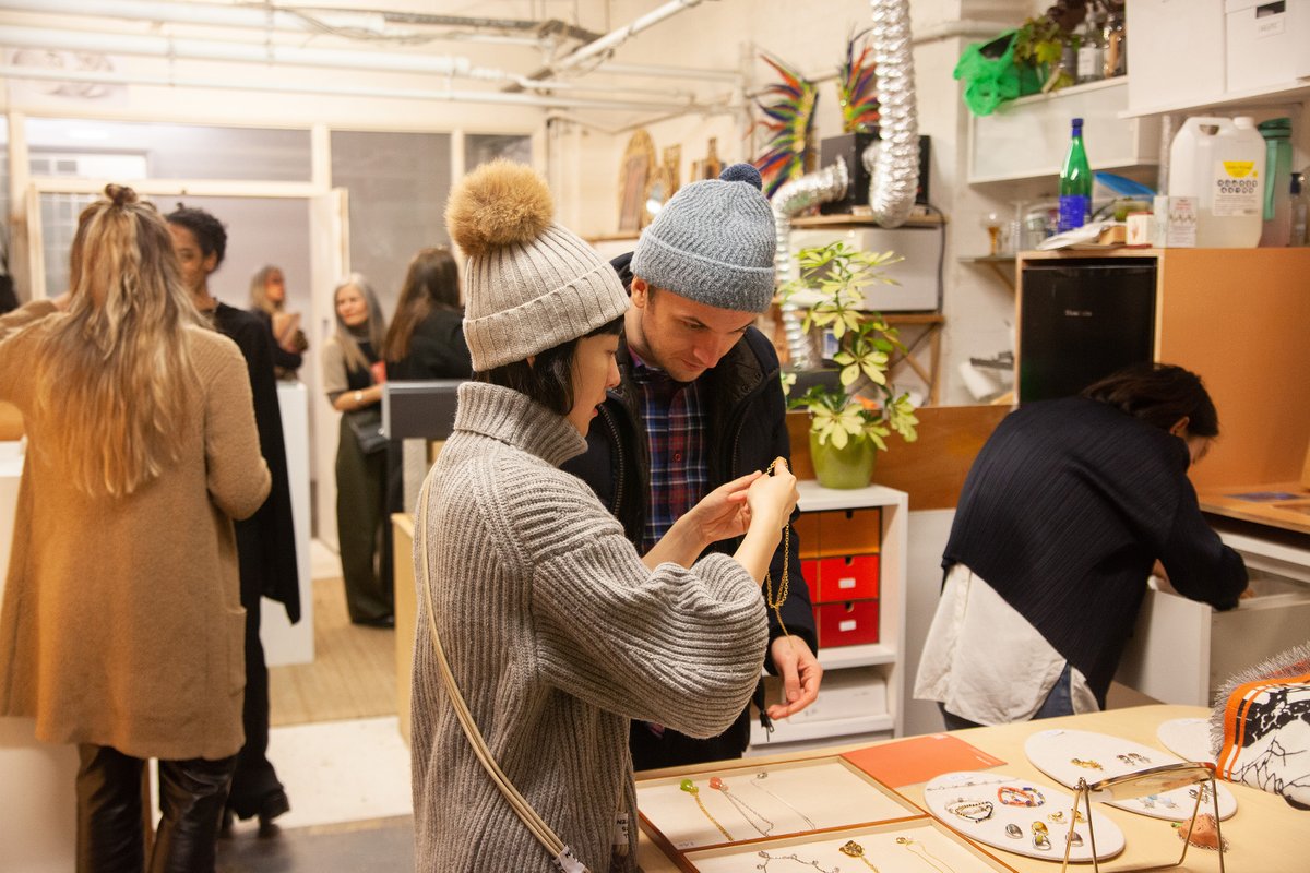 Decorex International tweet media