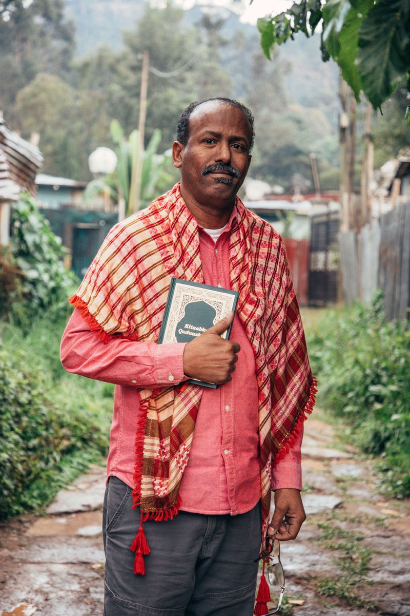 657AM's tweet image. Millions of persecuted Christians need help to read and understand God’s Word. They need access to the Bible to help them grow in their faith.

For only R180, provide one persecuted believer with a Bible: bit.ly/4jvOZTb  

#OpenDoors #DonateABible #GodsWord