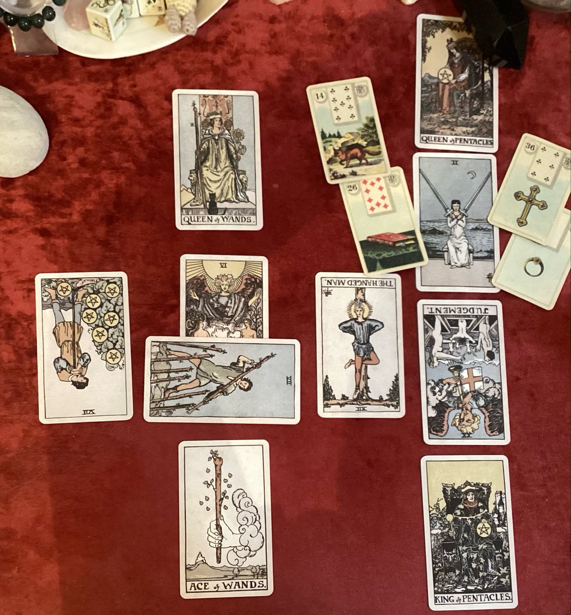 こはる★タロット 他の女と間違えてない？！」付き合いたての彼氏ができたけど、なんか彼