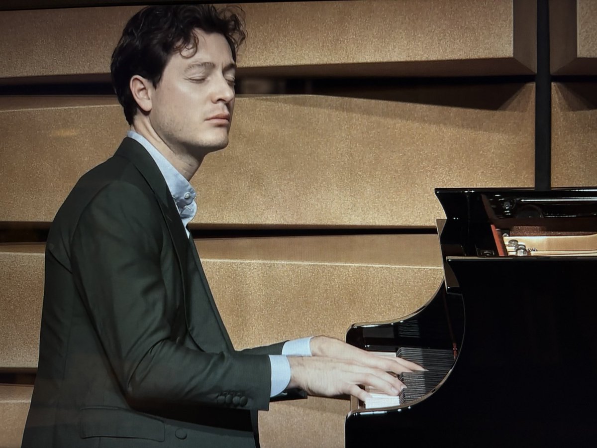 Ayako Virginie Ôno tweet media