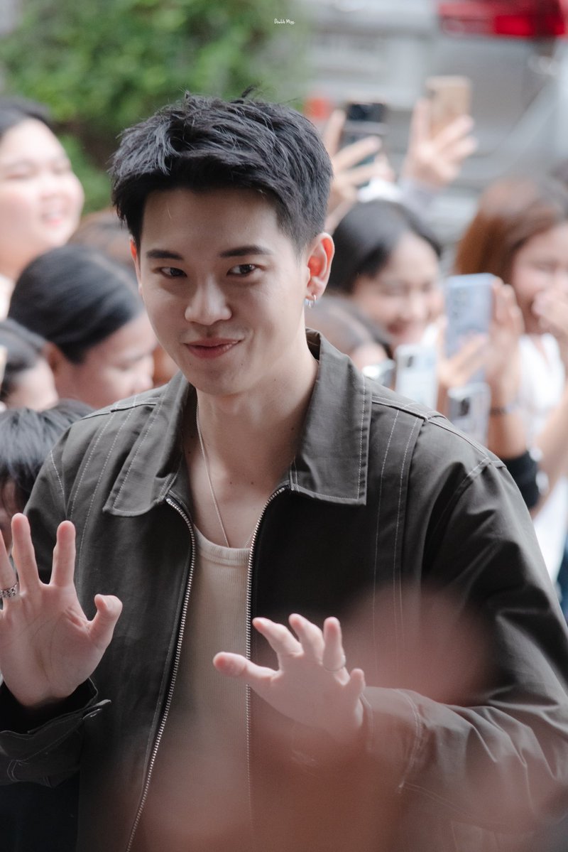 doubleminee's tweet image. ☁️

พี่หยิ่น

: ◡̈ #yinyin_anw @yinyin_anw ･ﾟ

              ` #mellowpopxyinwar

 ｡:ﾟ #dbmsnapp☺︎︎☻︎