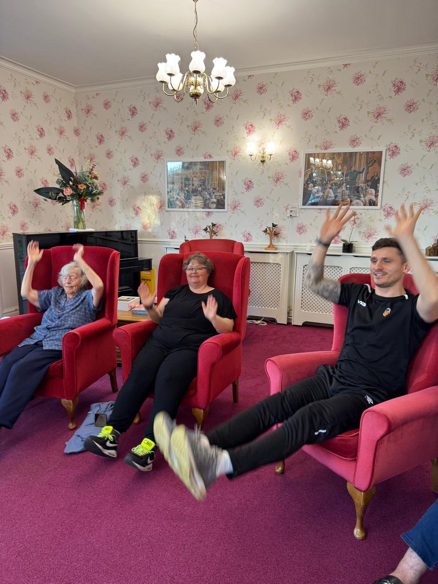 Bristolcarehome's tweet image. A Fun &amp;amp; Energising Afternoon at Glebe House!

This afternoon at Glebe House, our residents certainly warmed up with an amazing exercise class from Alex at G Fitness — and what a workout it was!! 🙌

#GlebeHouse #ResidentLife #ExerciseClass #GFitness