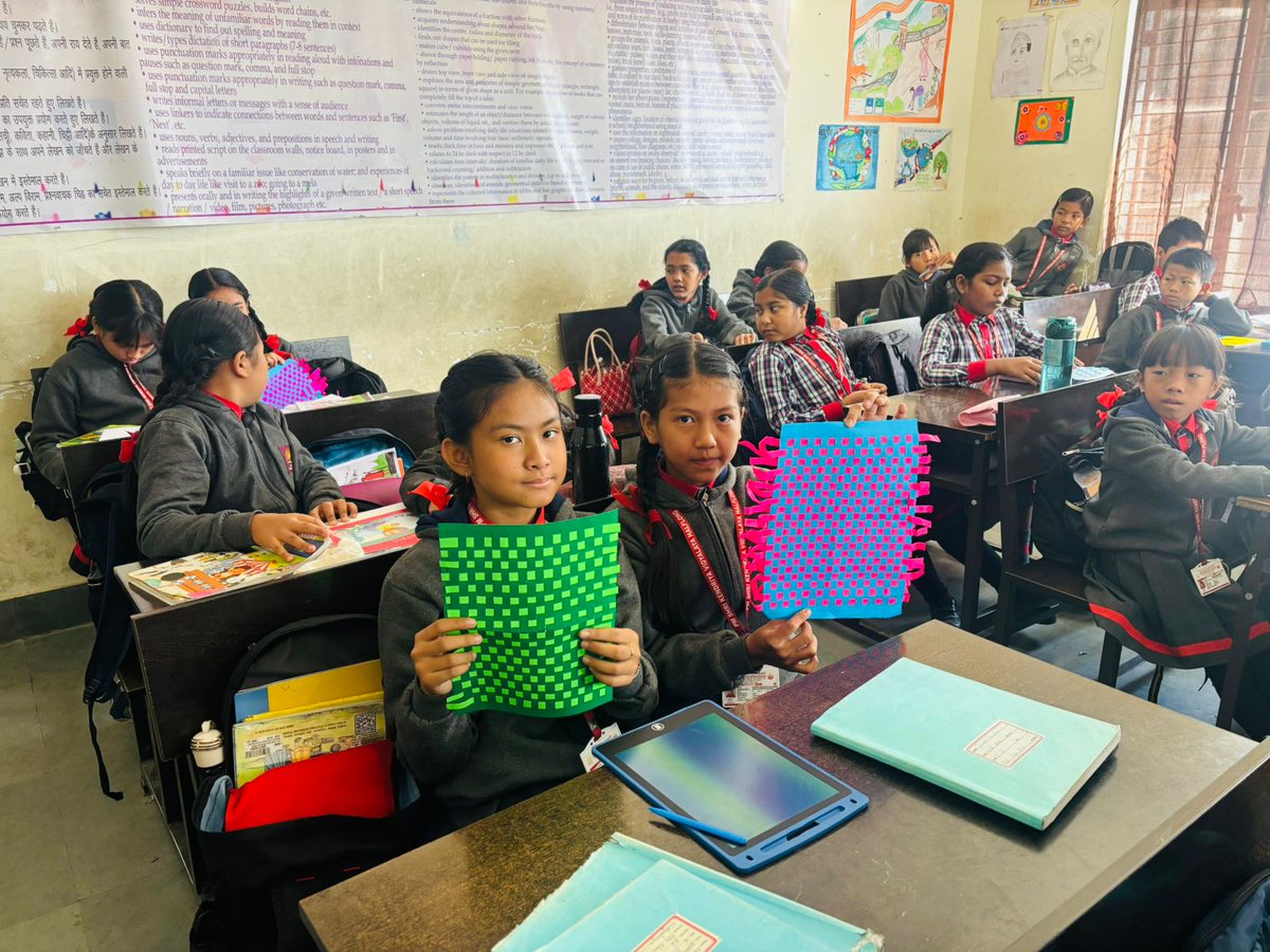 kvh_kv's tweet photo. @EduMinOfIndia @GuwahatiKvs @KVS_HQ @Shekhar30412
#NEP2020
#LEARNINGBYDOING
#PlayWayLearning
Class room activity in class 5.
Topic : Shapes and Patterns https://t.co/RpvdNBK3Gz
