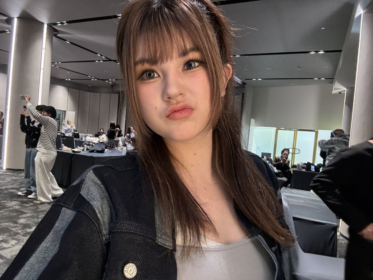 _alice_amdddd's tweet image. 😼😼😼😼😼 #ALICEOHARE