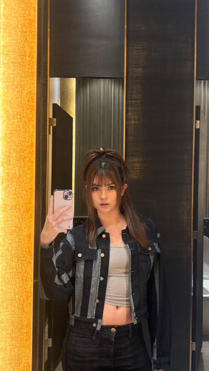 _alice_amdddd's tweet image. 😼😼😼😼😼 #ALICEOHARE