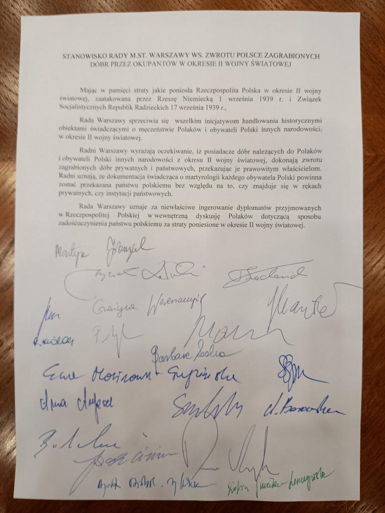 Nie ma zgody na handel dobrami Polaków zagrabionymi podczas II wś i pamięcią o martyrologii polskich ofiar Rzeszy Niemieckiej i ZSRR.
👉 Dlatego na #RadaWarszawy zgłosiłem stanowisko ws.
🔷 Zwrotu Polsce zagrabionych dóbr prywatnych i państwowych 
przekazanie Polsce obiektów