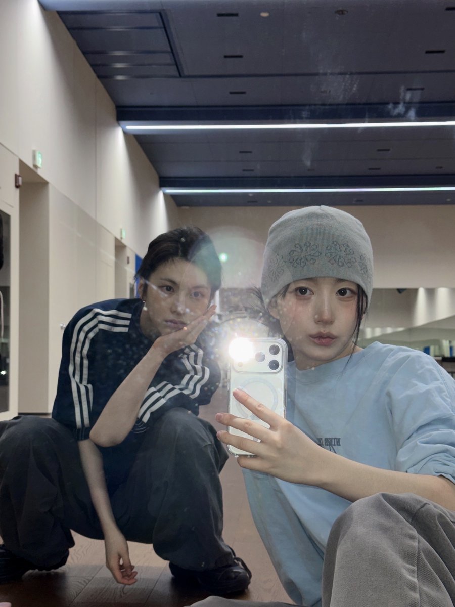 nmixxpics_'s tweet image. 251120 🐻🫧 with 🐥