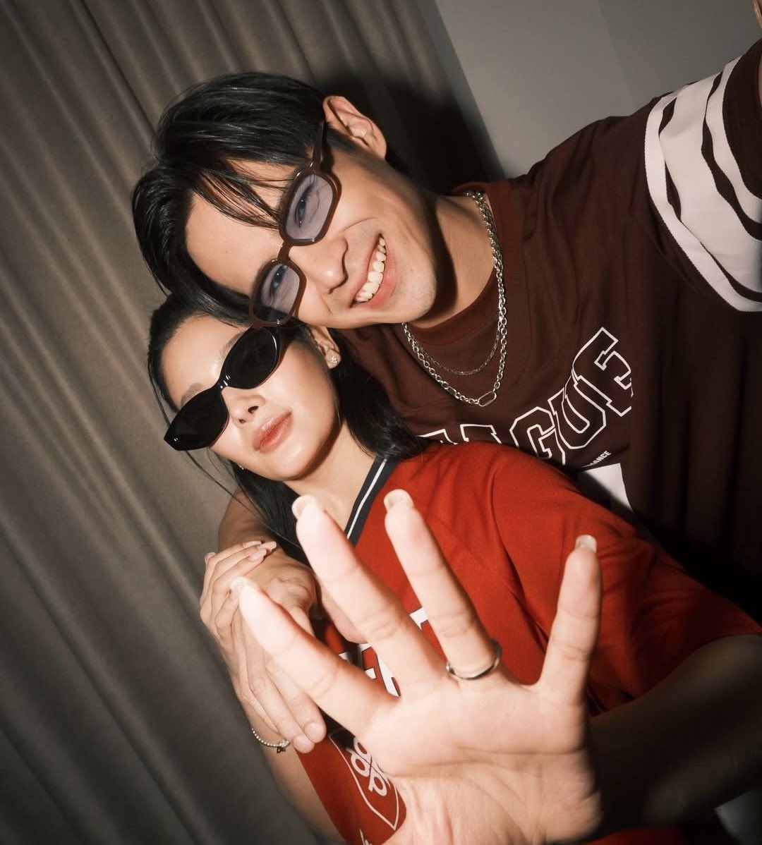 WendyPresAcct's tweet image. They don’t announce it, but everyone can see the spark.

AZRALPH BROWN EYES COUPLE
AZRALPH BROWN EYES COUPLE