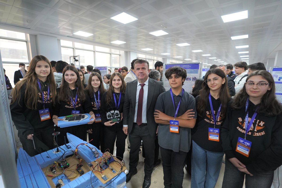 BartMem's tweet photo. İl Millî Eğitim Müdürümüz Sayın Ramazan AŞCI, 20-21 Kasım tarihlerinde “Bartın Üniversitesi 8. Uluslararası AR-GE Proje Pazarı” açılış törenine katılım sağladı.

↪️https://t.co/d0rZ5gVnbw https://t.co/Y23BiOStPF