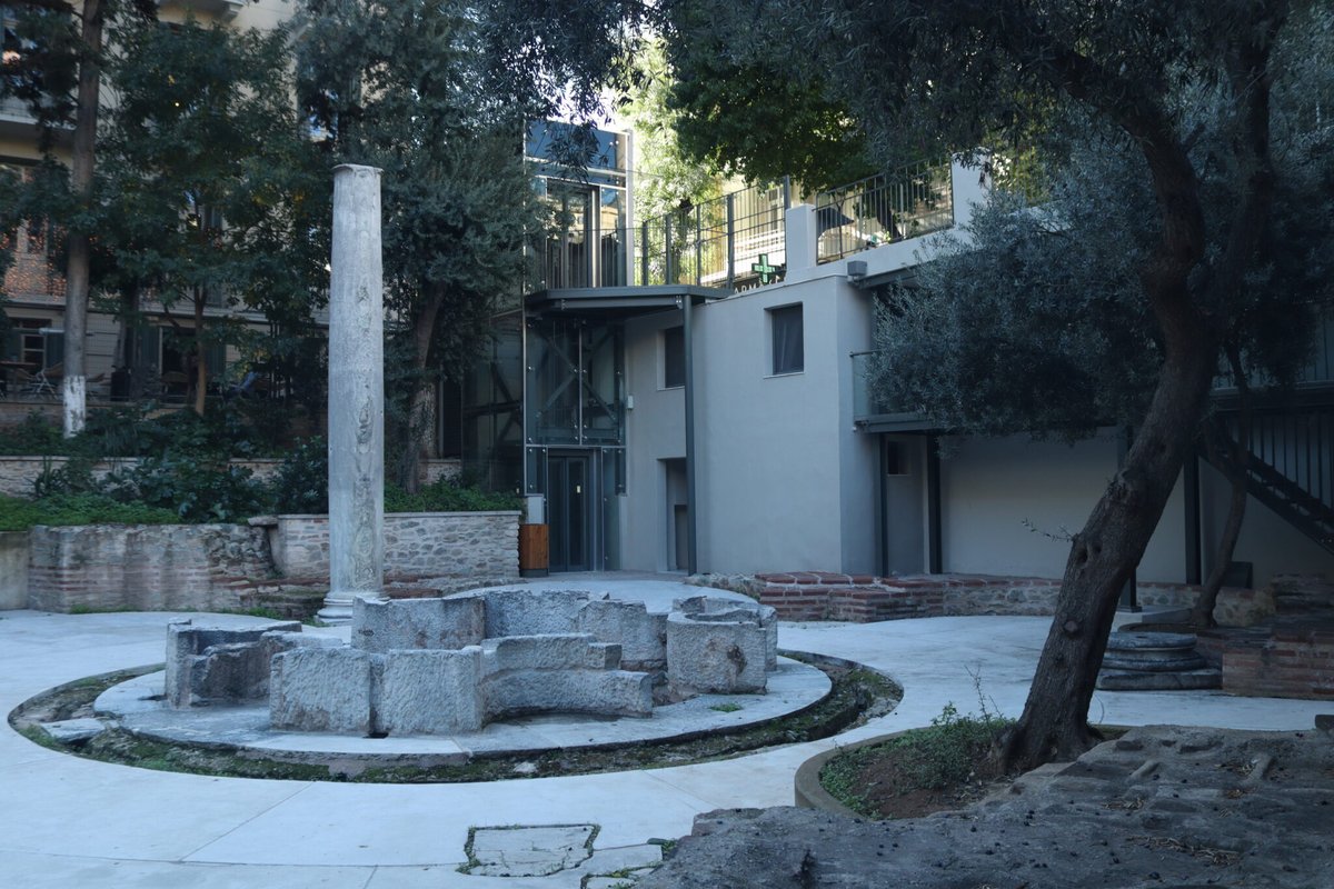 Από την Κρύπτη του Αγίου Δημητρίου στις Κατακόμβες του Αγίου Ιωάννη: Ένα ταξίδι στην ιστορία της Θεσσαλονίκης.

Για περισσότερα: 👇

grdiscovery.com/apo-tin-kripti…

#GRDiscovery #GRDSocial #GRDexplore #CulturalHeritage  #Κατακομβες