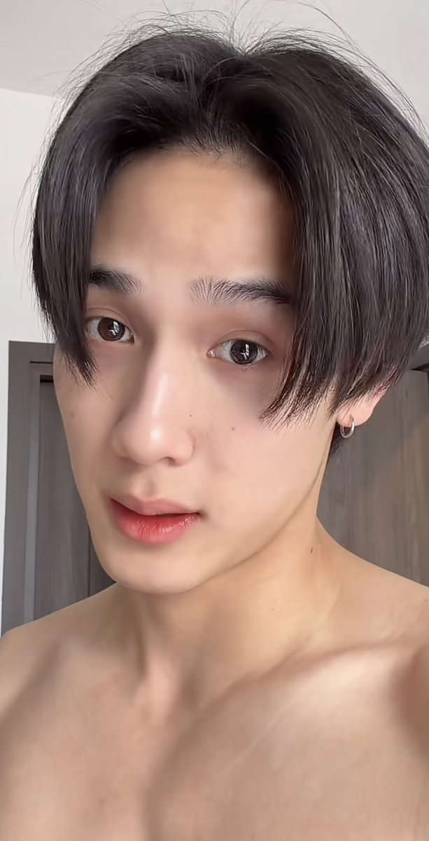 naneng_jaa's tweet image. หวงมากก็รักษาดีๆนะคับ
แมวไปหาเจ้าของใหม่ไม่รู้น้า😏

( แม่ช่วยได้เท่านี้ละไอเซิ้บ )

#SurfJava 
#swensurf #javabh | @swensurf @javabh28