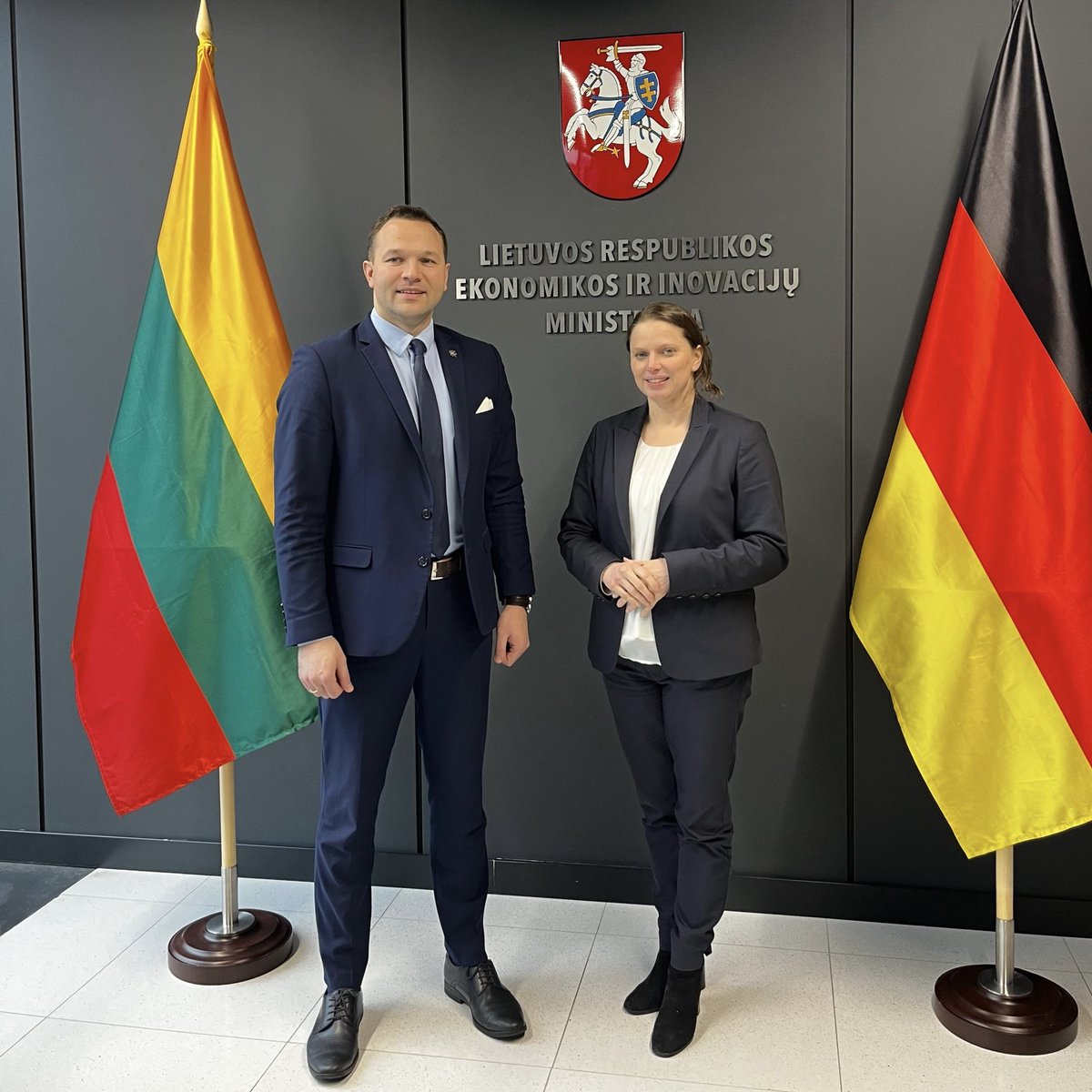 Wirtschaftsbehörde tweet media