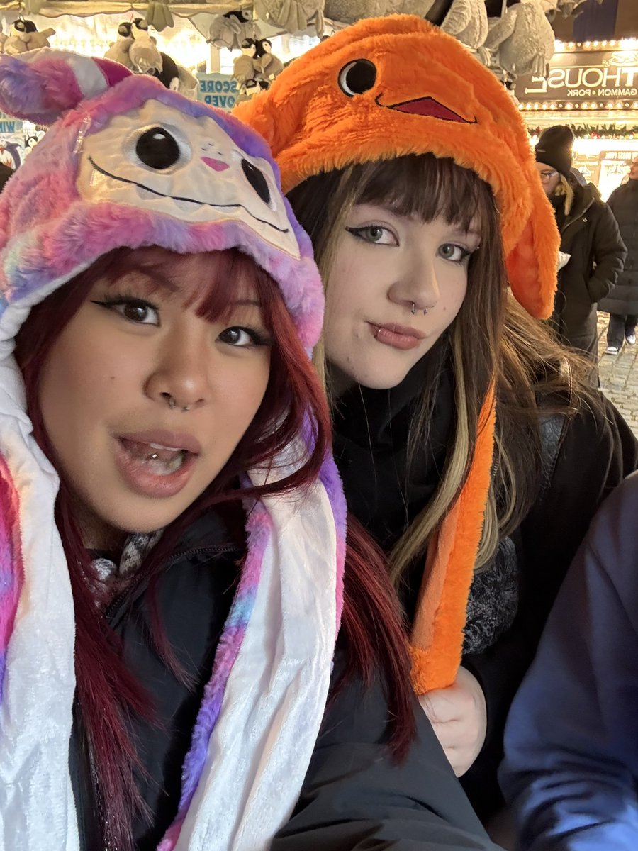 kodezuke's tweet image. why is liverpool so lit I WISH I WENT TO UNI HERREEEEE