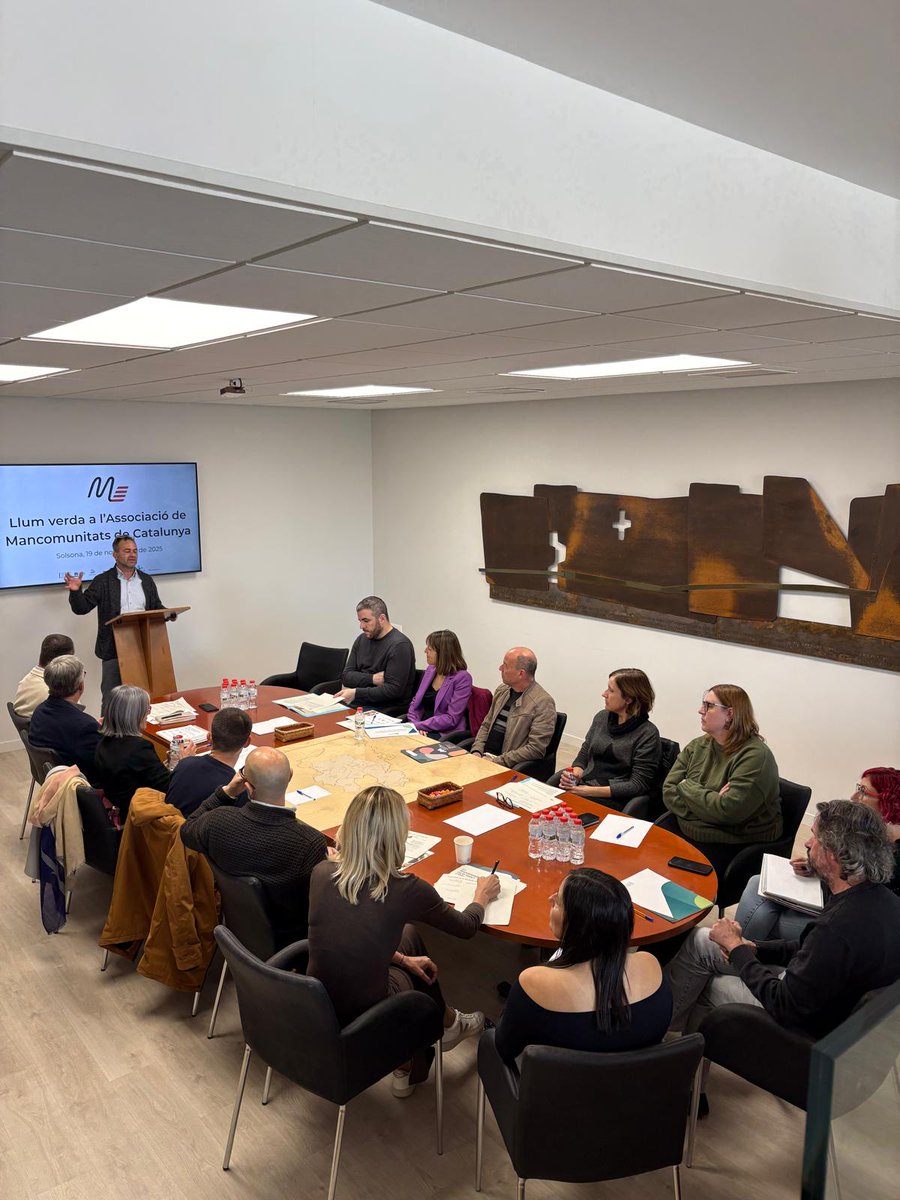 La <a href="/MIDIT2020/">MIDIT2020</a>, amb l’alcaldessa Assumpció Castellví, signa la Declaració a Solsona juntament amb 7 mancomunitats més per impulsar l’Associació de Mancomunitats de Catalunya. Un pas endavant per reclamar un finançament just i reforçar la cooperació local: midit2020.com/es/actualidad/…
