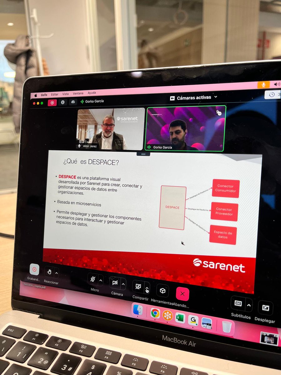 Sarenet's tweet image. Gracias a todas las personas que os habéis conectado al webinar de #EspaciosDeDatos. 😊 Hemos hablado de #DESPACE, #HUCAÍN, y hemos contado con @PurpleBlobSL y @AFMmachinetools como entidad invitada para aterrizar su impacto en la #industria.

¡Un gusto compartir este espacio!