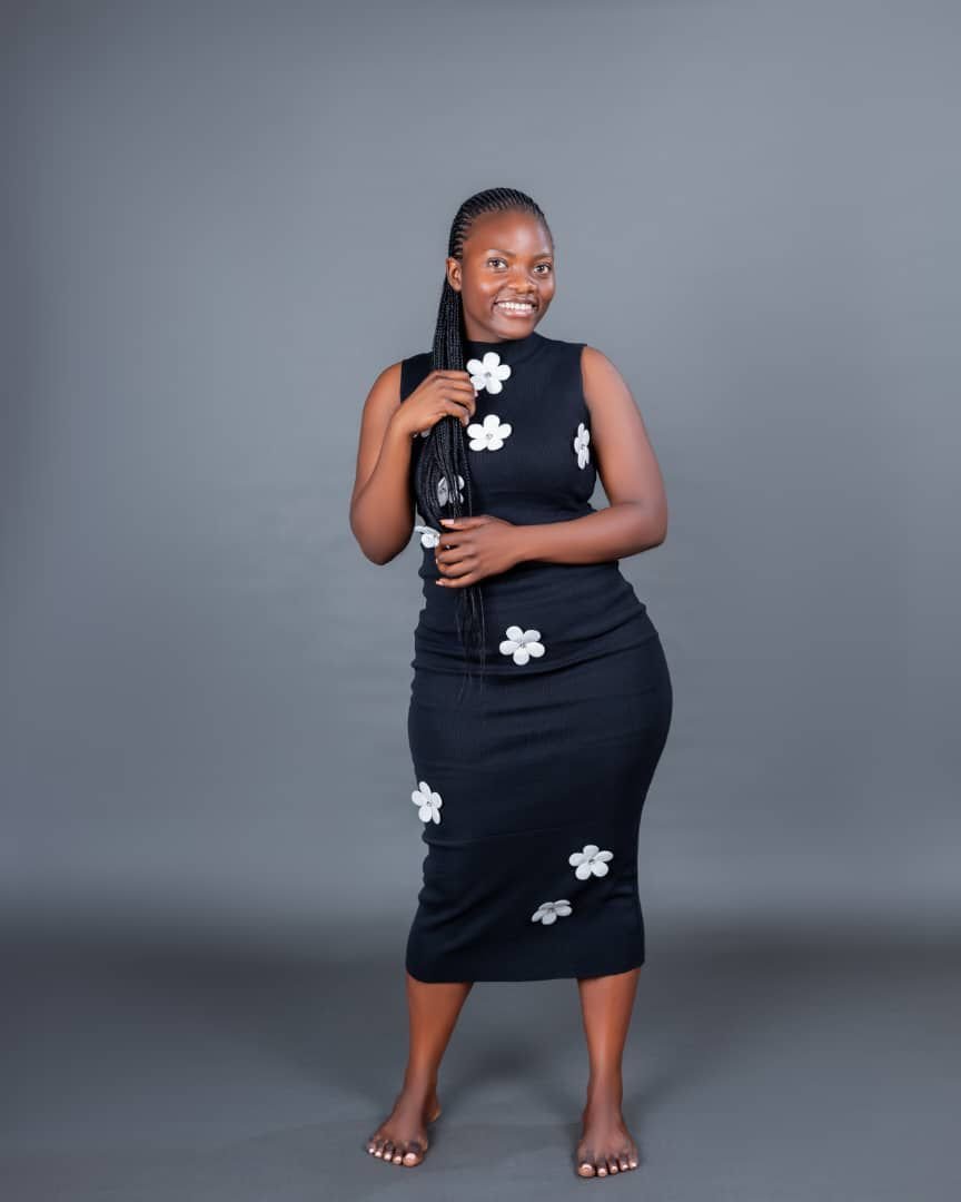 CrimeWatchZW's tweet image. ⚠️MISSING PERSON⚠️
 
Help us find Panashe Mutero (26). She was last seen on the 15th of November 2025 in Harare CBD. If you have any information, please call: 078 241 8481 or WhatsApp/text: 073 745 2038