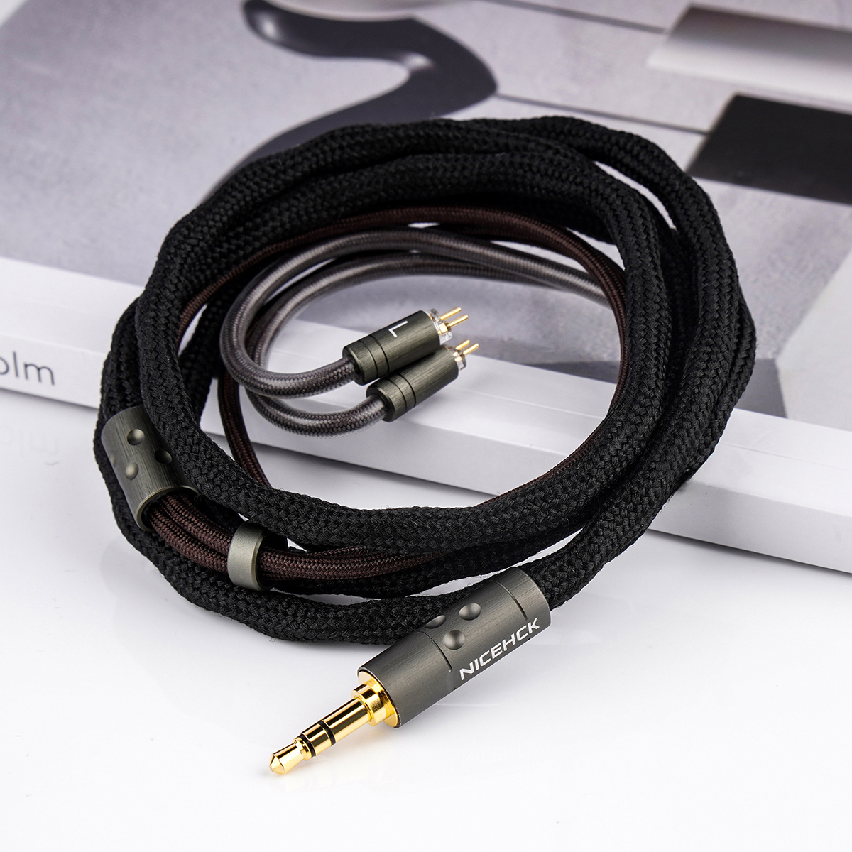 krhifi's tweet image. ✨AliExpress Black Fridayセール製品推薦✨
#NICEHCK #S77 #ケーブル
◤◤📢
NICEHCK S77
圧倒的福祉価格💵36.52ドル
店のクーポン【S7L118】
AliExpressクーポン【JPBF04】
ja.aliexpress.com/item/100500850…
◢◢📢
7N銀メッキOCC
音の厚みと解像度が際立つ
締切12月4日16:59