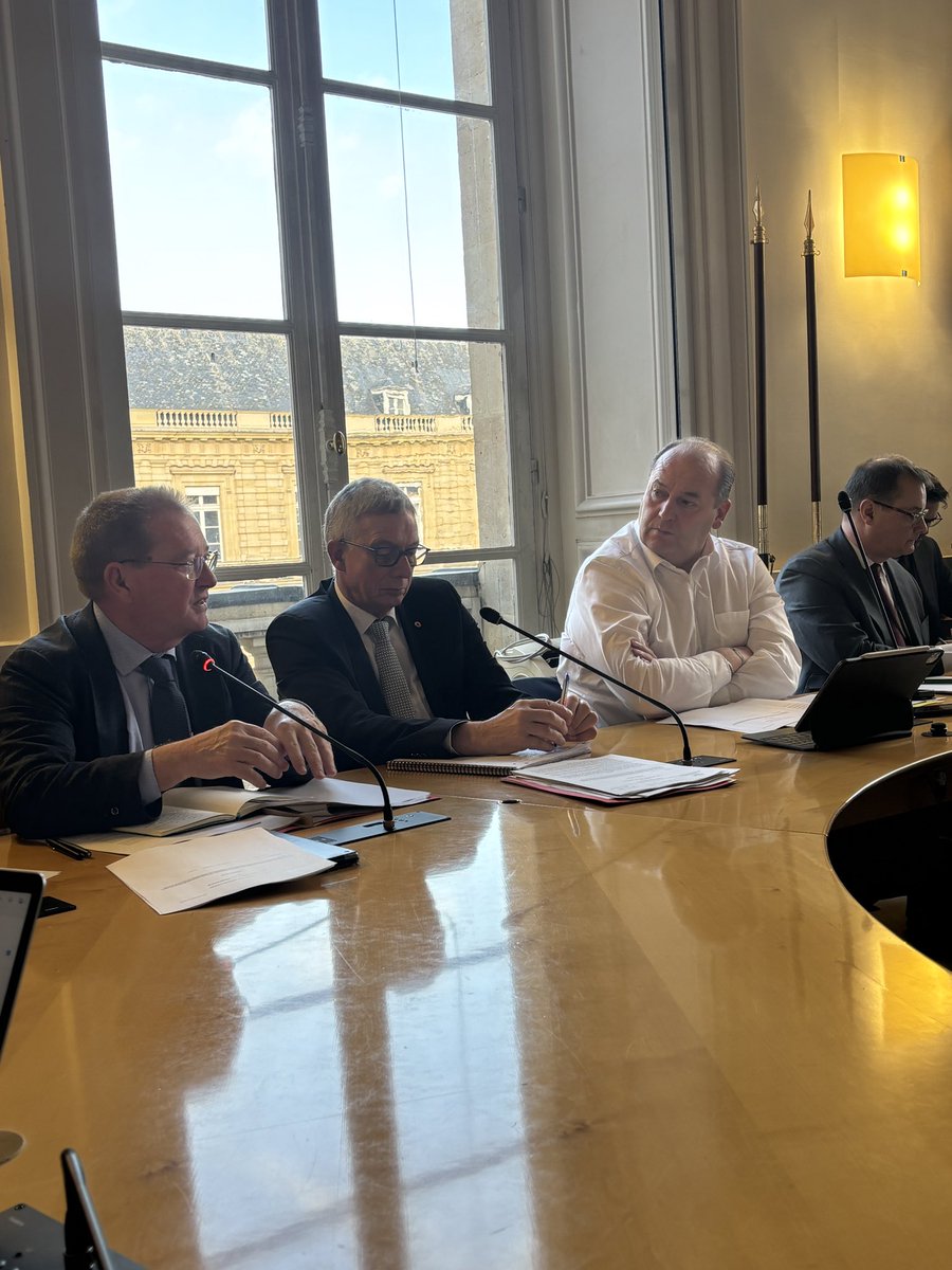 A_Linkenheld's tweet image. #résolutions 🇪🇺
En commission des affaires européennes, avec les @senateursPS nous avons voté :

❌ Contre le large soutien de la France aux #règlements #retour associés au pacte #asile et migration 

✅ Pour la saisine de la #CJCE en vue d’empêcher la ratification du #Mercosur