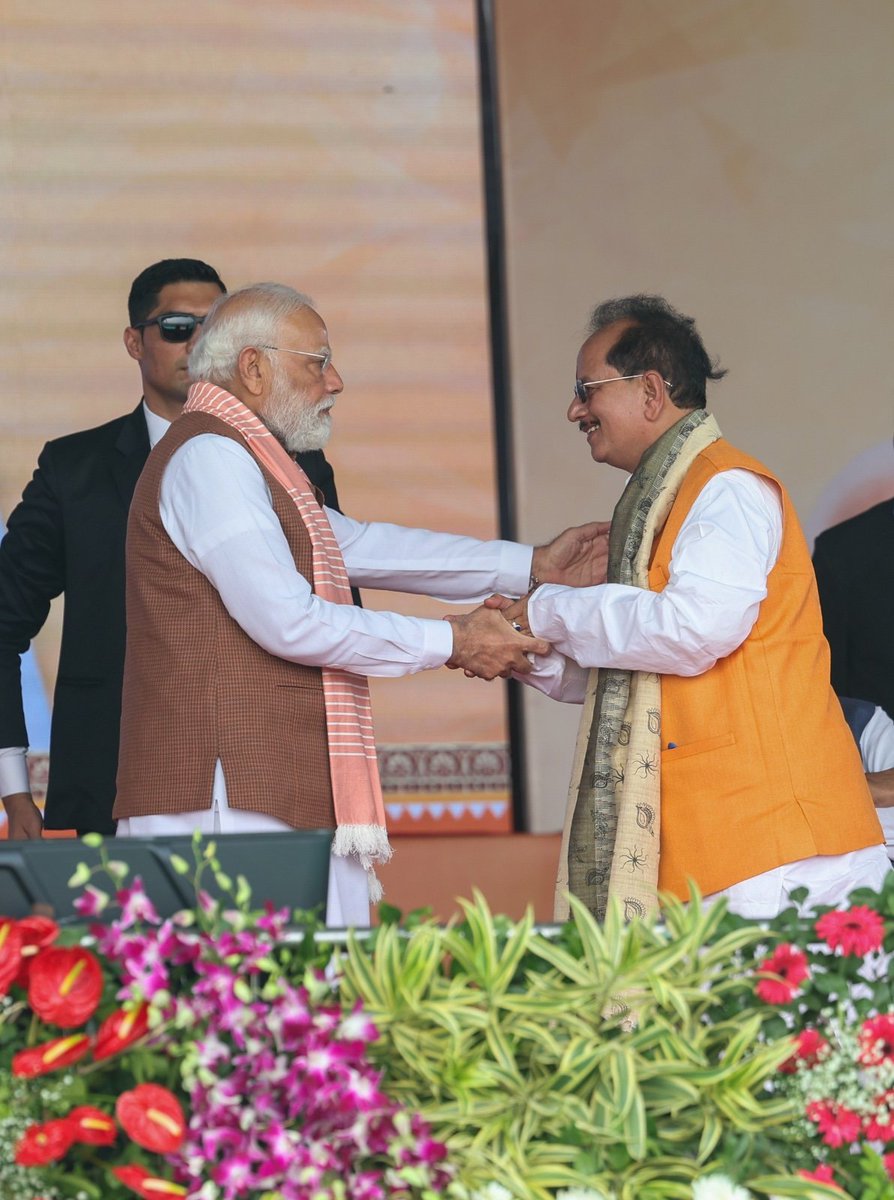 UpendrraRai's tweet photo. PM @narendramodi posts, "Congratulations to Shri @samrat4bjp Ji and Shri @VijayKrSinhaBih Ji on becoming Deputy Chief Ministers of #Bihar. Both leaders have worked extensively at the grassroots in serving people. Best wishes to them." @PMOIndia @narendramodi_in https://t.co/1ZU34Bk53d