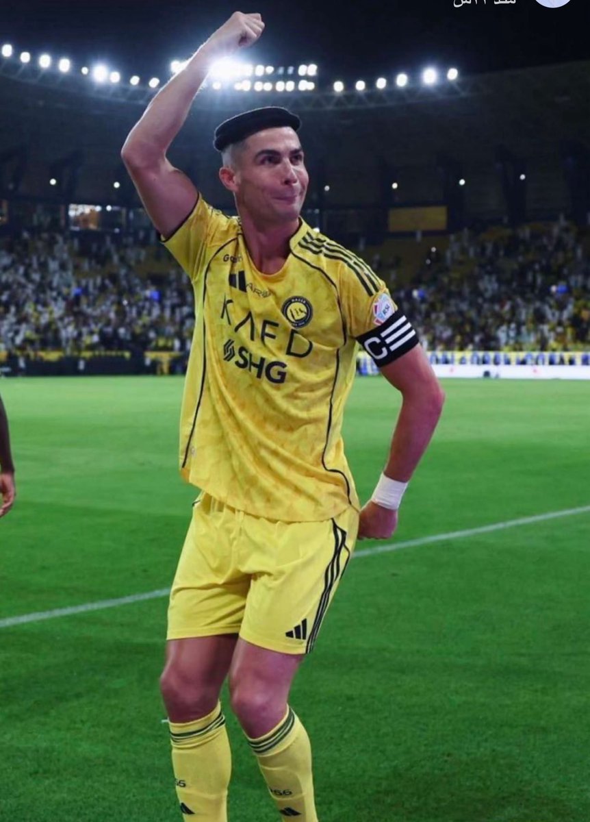 RMAADY9's tweet photo. @dbasdosari1 أفضل لاعب في آسيا: هلالي = مشروع شخصي
أفضل حارس في أفريقيا: هلالي = مشروع شخصي
أفضل لاعب حضر وجبة عشاء: نصراوي = مشروع دوله له أبعاد سياسيه واقتصاديه تتفق مع الرؤيه السعوديه دوره أكبر من كونه لاعب كرة قدم وأكبر من عقلية أمثالك ياغافل 👊🏼 https://t.co/324xxnGSlc
