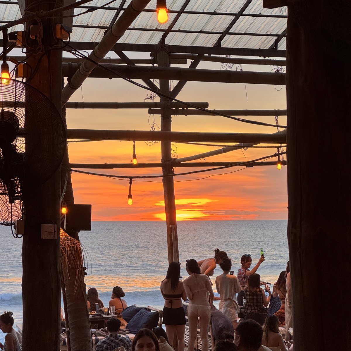 ht_artinode's tweet photo. Keep shipping. The view is worth it. https://t.co/8ij9BeeuM1