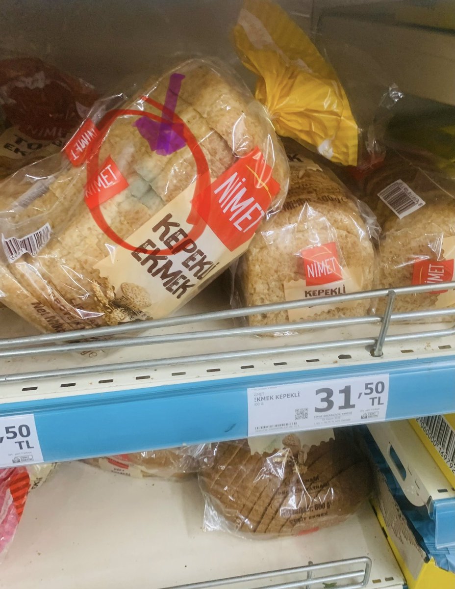 SUÇ DUYURUSU ⁦⁦<a href="/a101yeni/">a 101 yeni mağacılık</a>⁩ ye ait Ataşehir Örnek Mh’deki 9780 nolu markette  #nimetkepekekmek markalı #nimettost ekmeği küflü olarak satılıyor bende 18.11’de,17:55’de satın aldığım tostu da sonradan fark edip çöpe attım ⁦⁦⁦<a href="/atasehirbld/">Ataşehir Belediyesi</a>⁩ ⁦<a href="/saglikbakanligi/">T.C. Sağlık Bakanlığı</a>⁩