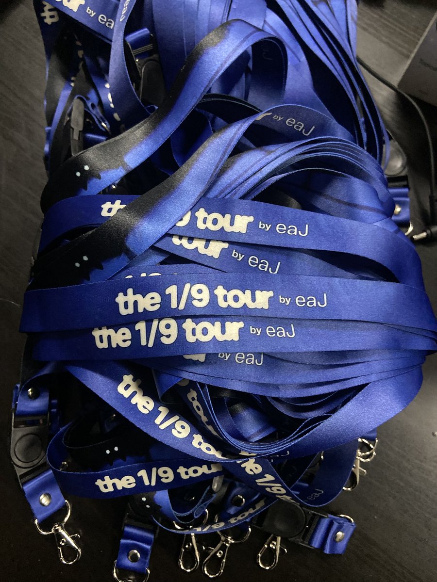 anakpiti's tweet photo. hi jars🌟

pada sore yang berbahagia ini, sudilah kiranya membaca untuk menglarisi freebies panjul yang konsernya akan diadakan kurang dari 24 jam ALIAS BESOK!!!

tapi maaf aku ga bikin banyak, semoga kalian berkenan yeahhh✨

#eaJPark
#eaJinJakarta
#The1over9inJKT
#Jars https://t.co/gaZuBl3Z7q