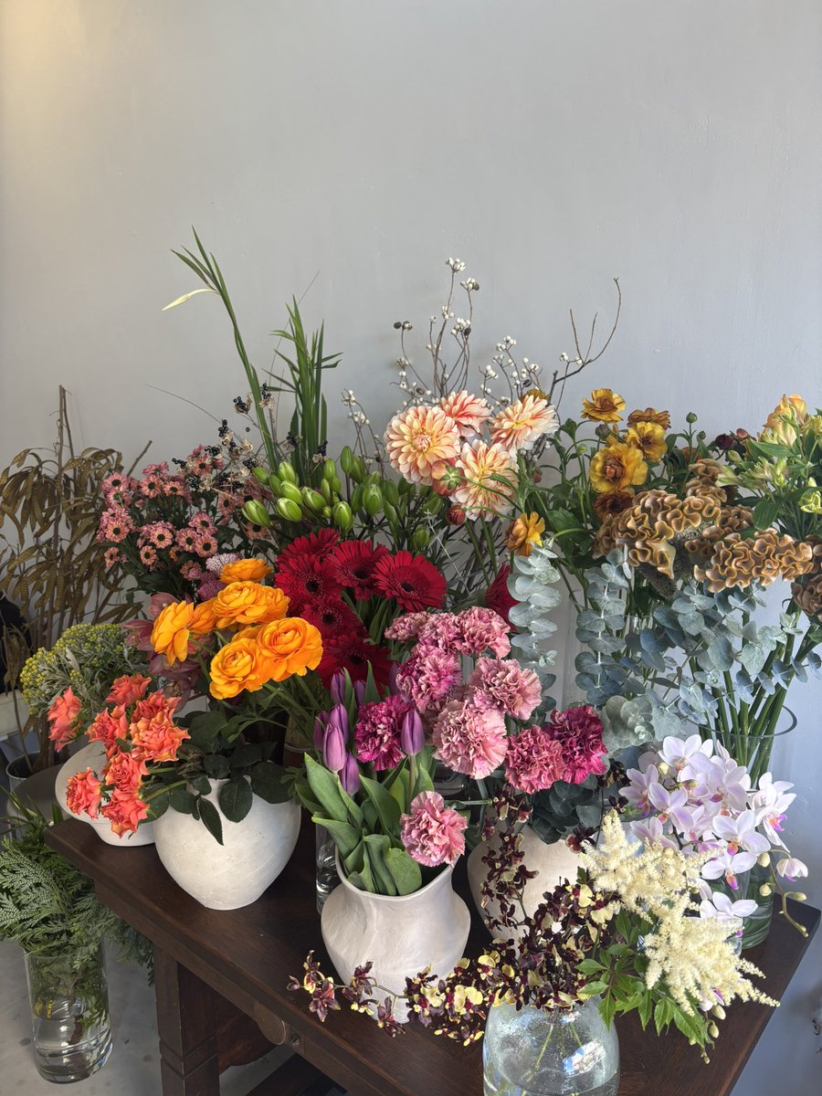 ys_machida_a's tweet photo. お花屋さんでの撮影とっても素敵だった🥹 https://t.co/Of9KP9L6S4