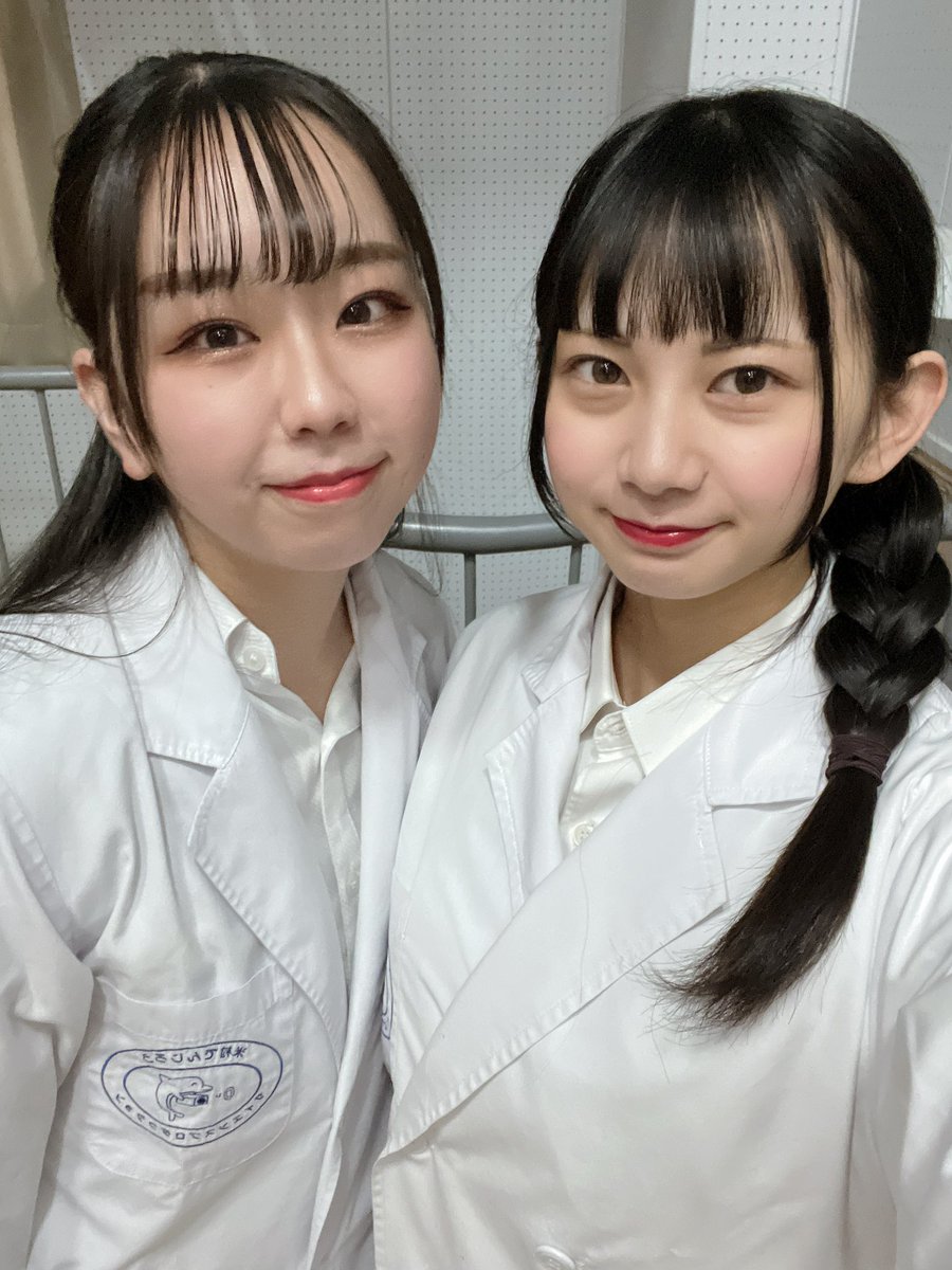 昨日、今日と2日間、小学校で　#サイエンスショー でした！
両日とも一緒だったあずささん😊