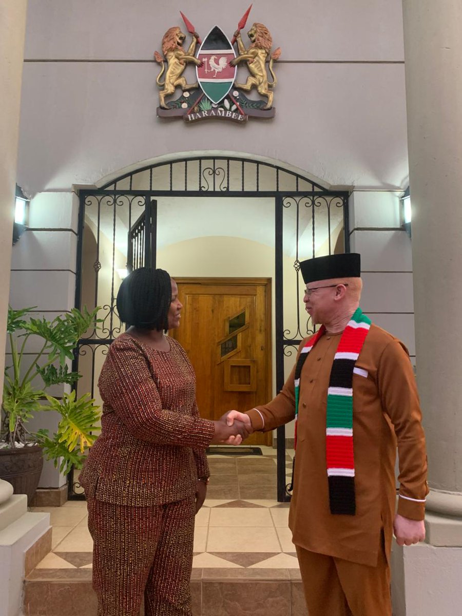 Kenya’s Ambassador to Botswana, Amb. Saadyo Dido Bashuna, last night hosted Government Spokeman Dr. Isaac Mwaura to a sumptuous dinner at Kenya House, alongside delegates from Lesotho, Germany, Iran, China, and Botswana.