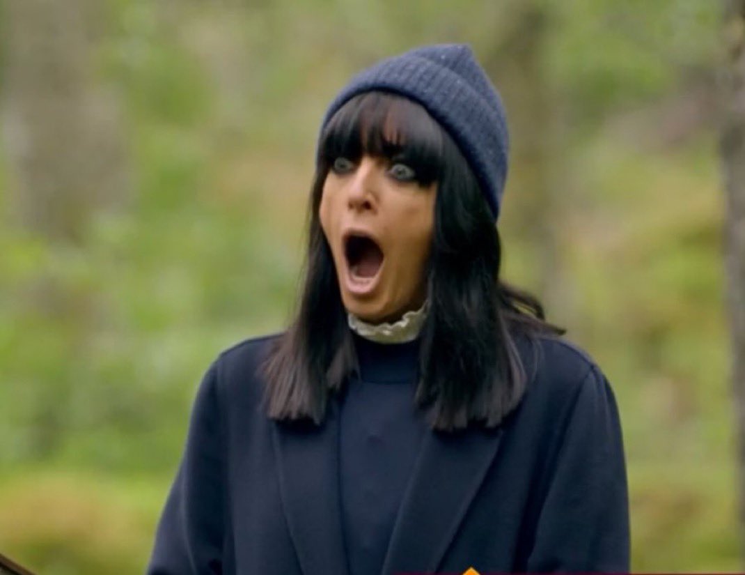 superTV247's tweet image. Kate Phillips, BBC Content Chief, has revealed some lore about #TheTraitors on ‘The Rest Is Entertainment’ podcast:

1) Alan Cumming was originally to host The Traitors UK, but dates didn’t work out!

2) The original plan was to film the show in COSTA RICA 
 
3) Claudia did NOT…