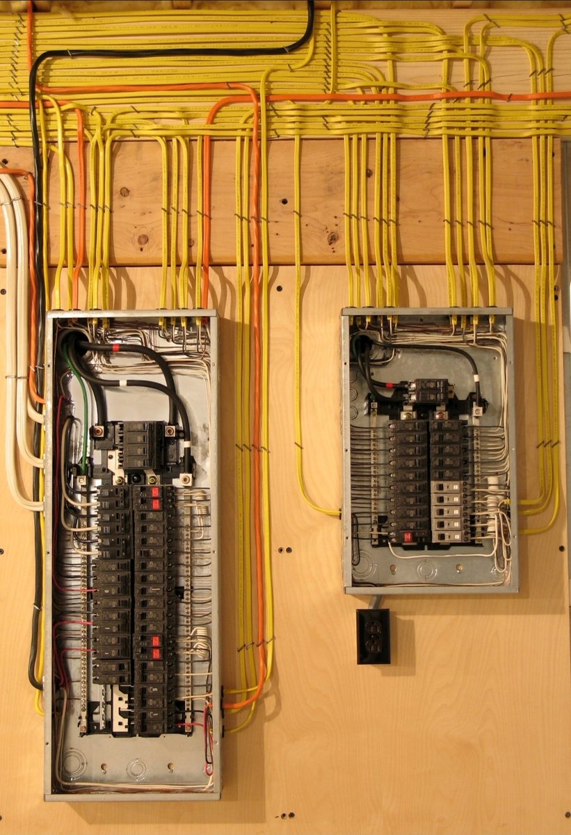 nduautoconcept's tweet image. We are experts in troubleshooting complex electrical faults. If your system keeps tripping or failing intermittently, we will find and fix the root cause, not just the symptom. #FaultFinding #LagosElectrician
#CAFAwards2025