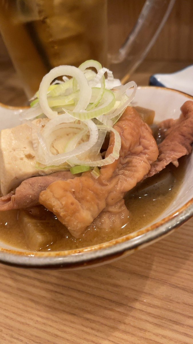 Beeeetrick's tweet image. 禁煙の方にしました
さんま刺し(310円)の量凄い