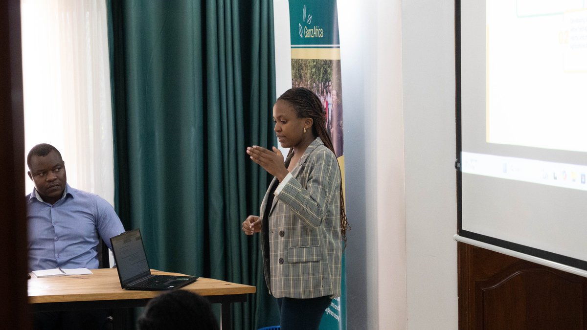 ganzafrica's tweet photo. Delighted to welcome  Chris Chibwana from the Hewlett Foundation. From the Rwanda Land Dashboard (38k+ users) to climate adaptation in Musanze and improved land services, the impact of data, evidence, and youth leadership is clear. 
Full story here 👉 https://t.co/KX3v2WCHfG https://t.co/ROL9Bkf2l0