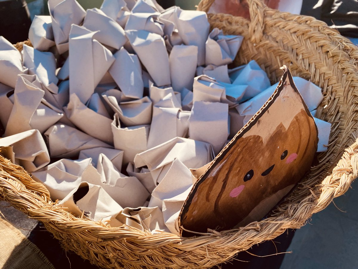 👉🏼Celebración de
la #tradicional #Castañada 🌰✨en el #cole 🤩

👉🏼Jornada organizada, como cada curso, por nuestro maravilloso #AMPA, que trabaja cada año con #muchísima #ilusión para que todo salga perfecto !! 🫶🏻

¡Disfrutamos  juntos y juntas de esta #fiesta tan #nuestra! ☺️🥳