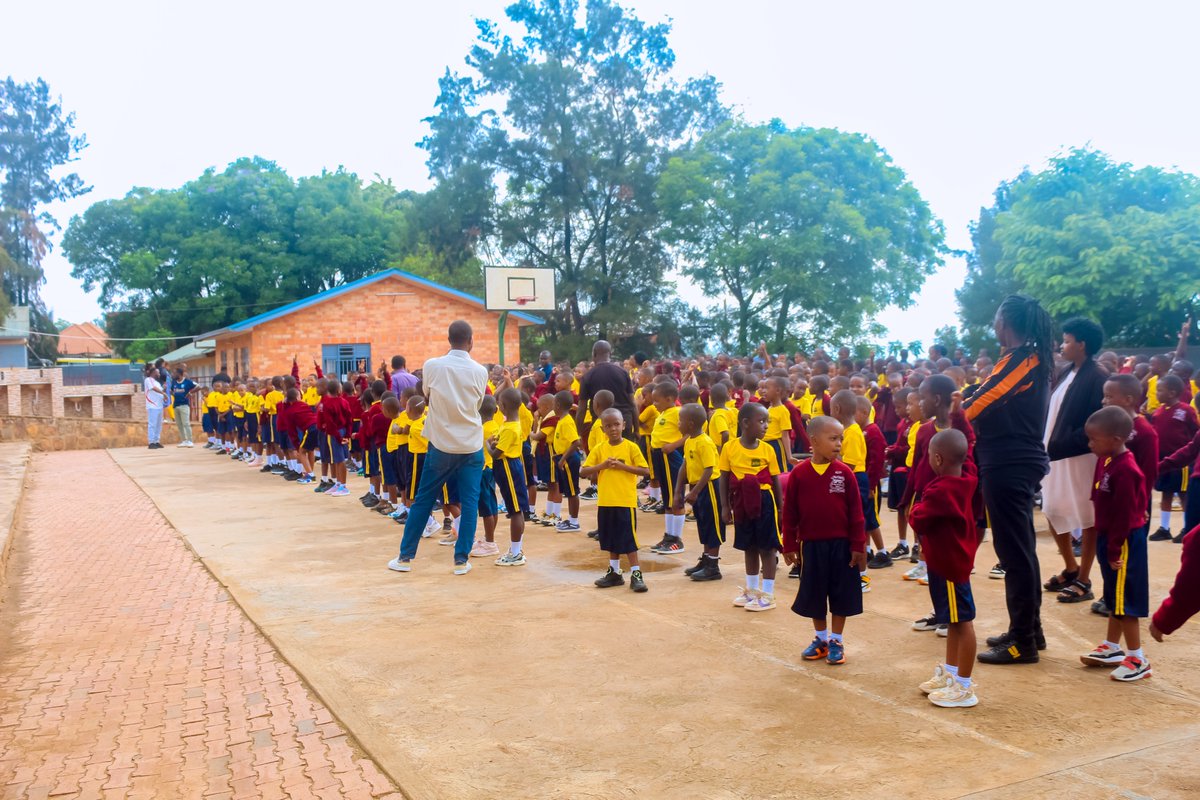 spis School tweet media