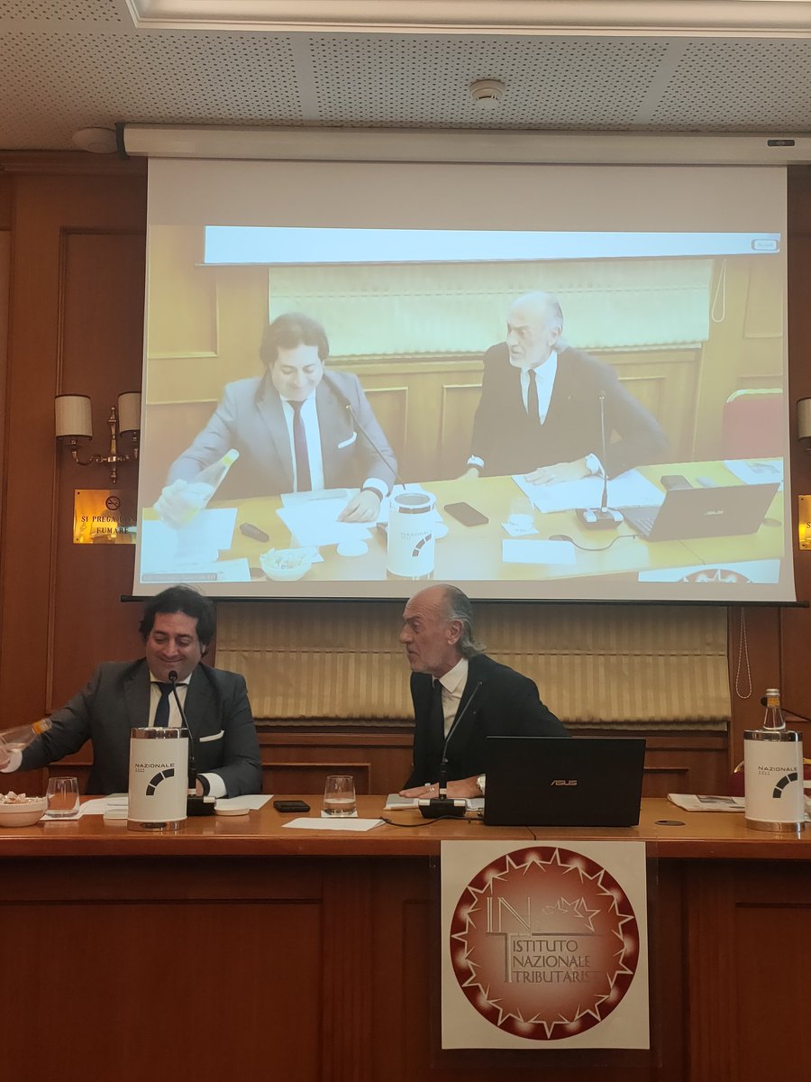 il prof. Enrico Molinari al XXIV Convegno nazionale INT, ' utilizzate l'IA con consapevolezza e amore      #INTtributaristi #tributaristi