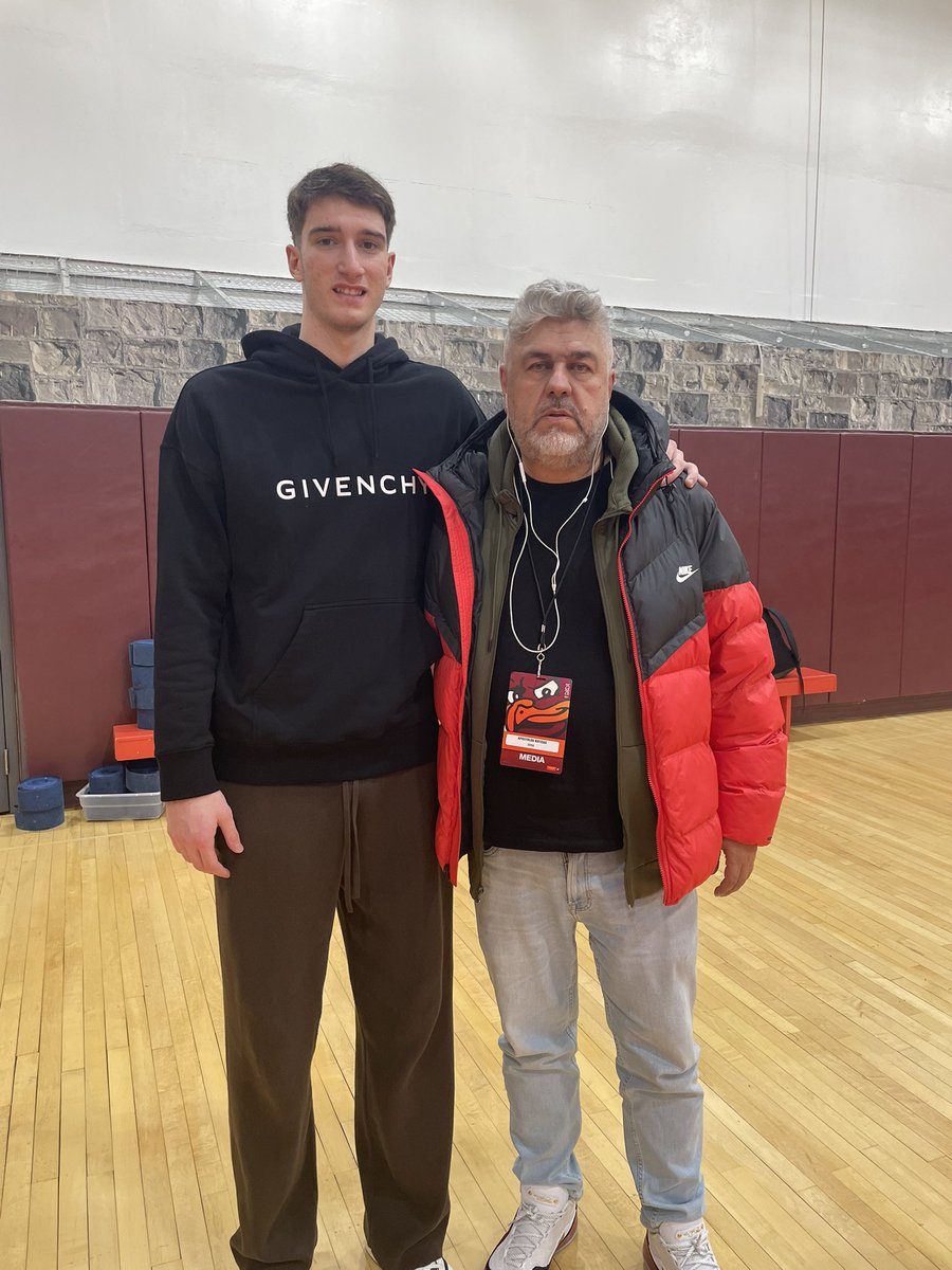 IONIKOS1972's tweet image. Ο Νεοκλής Αβδάλας είναι αποφασισμένος (και ικανός βέβαια) να φτάσει εκεί, όπου ορισμένοι ίσως να πιστεύουν ότι δεν μπορεί!
#VirginiaTech