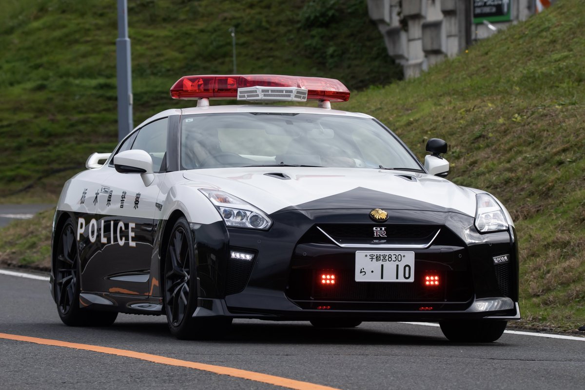 栃木県警 高速道路交通警察隊 栃木4×× 日産 R35 GT-R