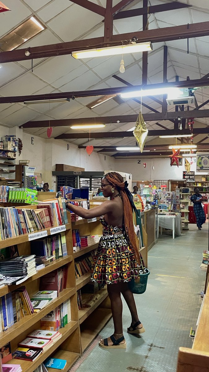 aadunolowosibi's tweet image. Hi, I&apos;m Mira. Chef, booklover, haircare enthusiast &amp;amp; a storyteller/creative building  a career in marketing.

Here, I share the food I make, books I’m reading, stories I’m living, and  the career I&apos;m buildng.

Follow along for food, books, and the messy bits of adulting😅😮‍💨