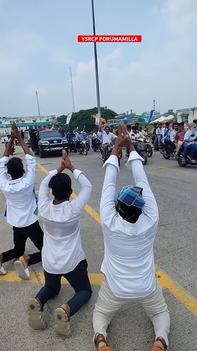 eclector1419857's tweet image. Same Script !

#Jagan #YSRCP