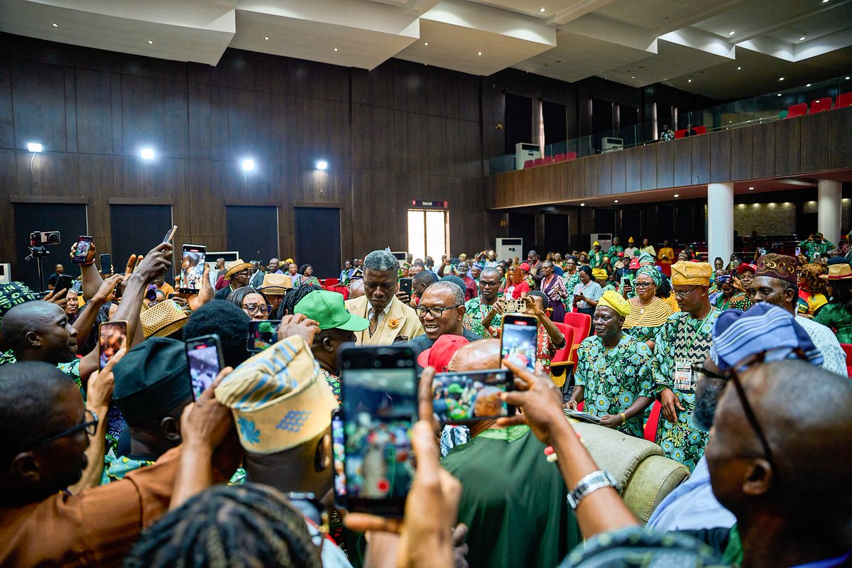 EstherUmoh10's tweet image. Moments like these remind me why I do what I do. People don’t run toward every leader, only the ones they truly believe in. 

As Peter Obi’s photographer, I witness that connection up close. And trust me, it’s never calm when he enters a room.
People rush to take a piece of him…
