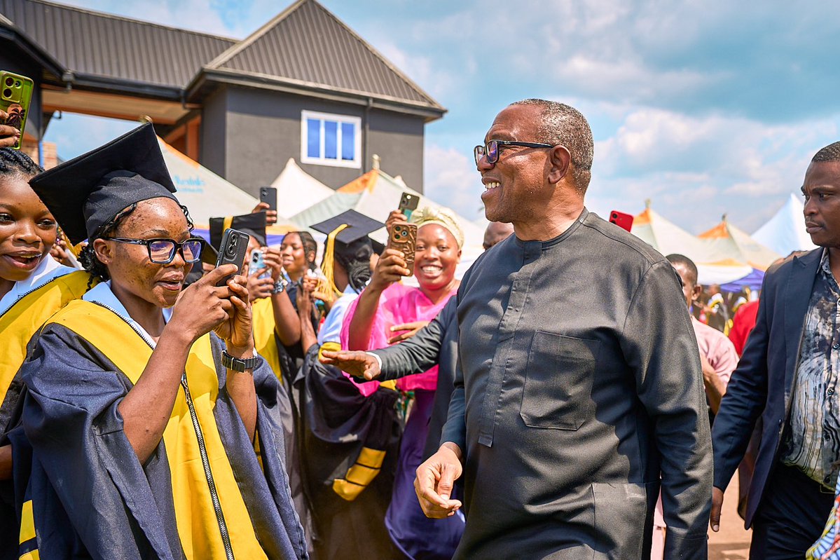 EstherUmoh10's tweet image. Moments like these remind me why I do what I do. People don’t run toward every leader, only the ones they truly believe in. 

As Peter Obi’s photographer, I witness that connection up close. And trust me, it’s never calm when he enters a room.
People rush to take a piece of him…