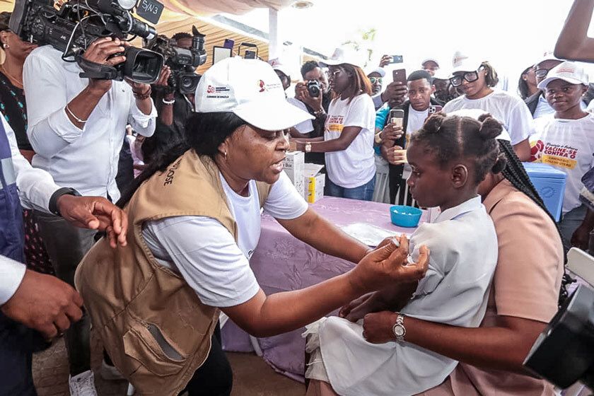 gavi's tweet image. “The girls vaccinated today will be the women who beat [cervical] cancer tomorrow.” 

We congratulate Angola for launching the #HPV vaccine to protect girls against the second leading cause of cancer-related deaths in Angola. 🧵@UNICEFAngola @AngolaOms